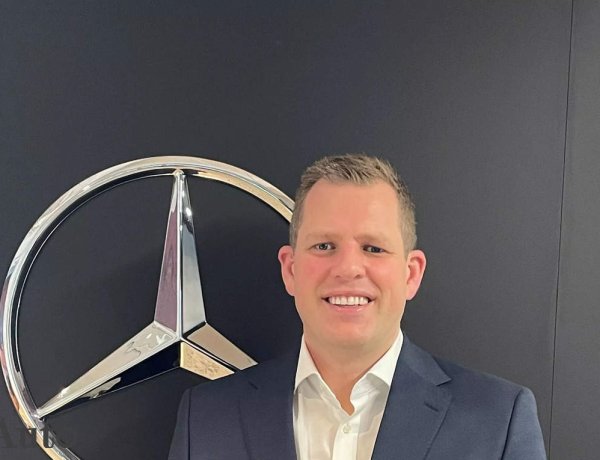 According to Mercedes-Benz India's VP-Sales & Marketing Lance Bennett, the company anticipates a 25% EV share of total sales by 2027.