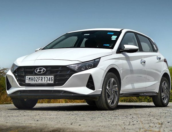 The redesigned Hyundai i20 has its world premiere.